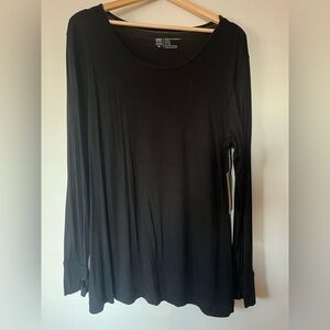 BRAND NEW ALBION FIT CREW NECK LONG SLEEVE W/THUMB HOLES. NWT!!